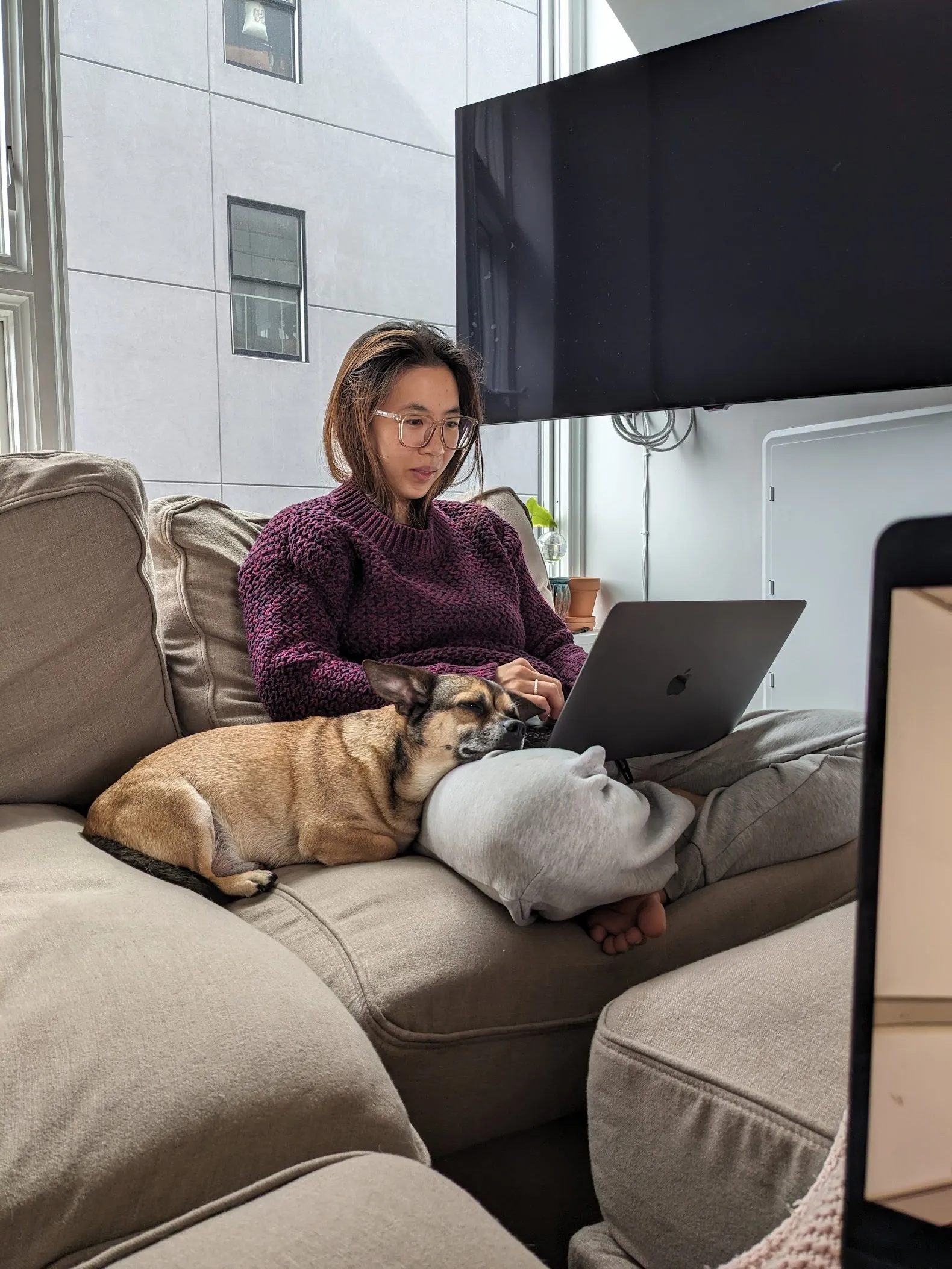 chiaw and mr bear on the couch